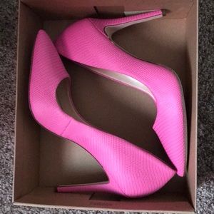 Jessica Simpson Pumps